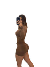 Load image into Gallery viewer, Bella
