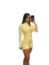Load image into Gallery viewer, Bella
